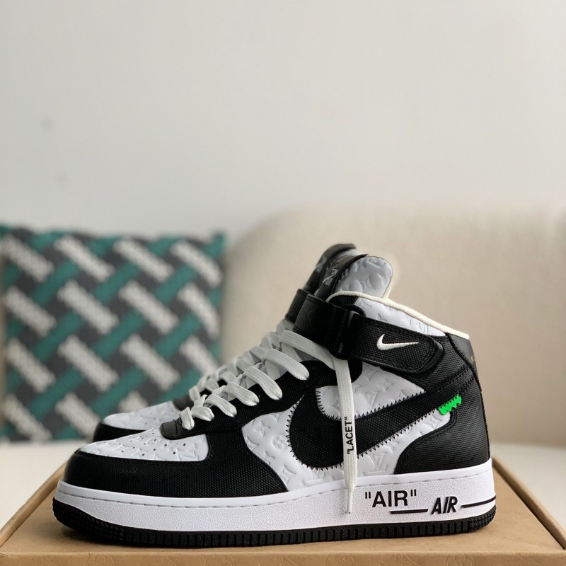 L0*is V*t0n   SNEAKERS