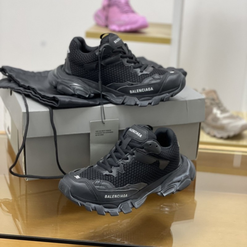 Ba*len*cia*ga sneakers