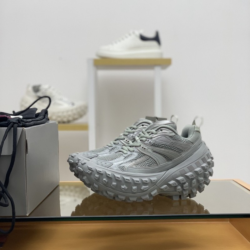 Ba*len*cia*ga sneakers