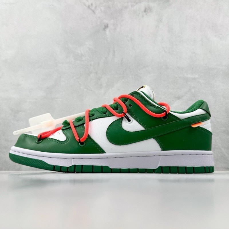 Nike NK SB Dunk Low Sneakers