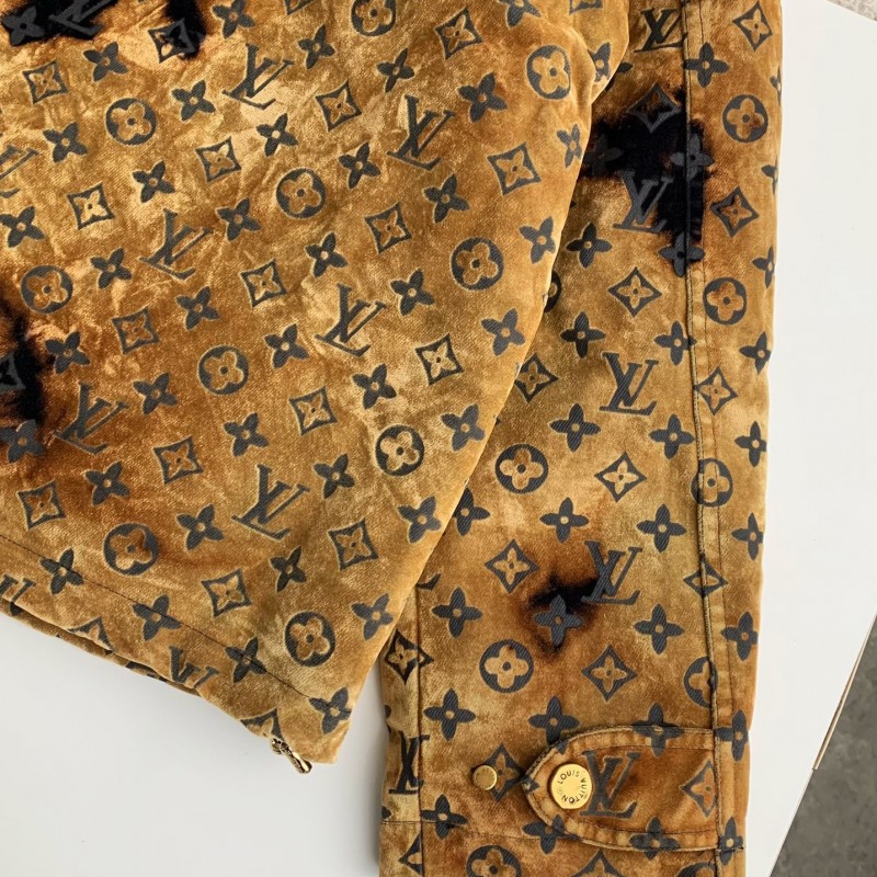 L0*is V*t0n Jackets