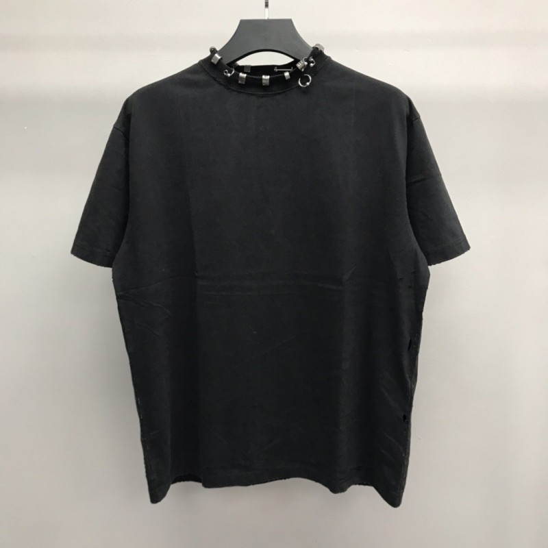 Ba*len*cia*ga neckline hardware perforated T-shirt