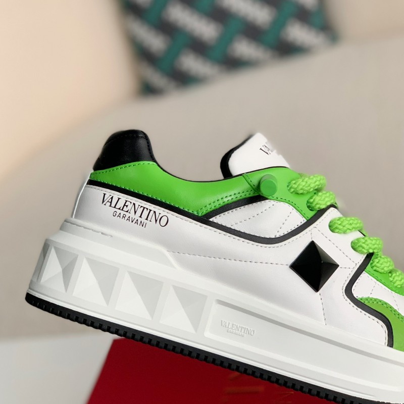 va*t*no One Stud Sneakers