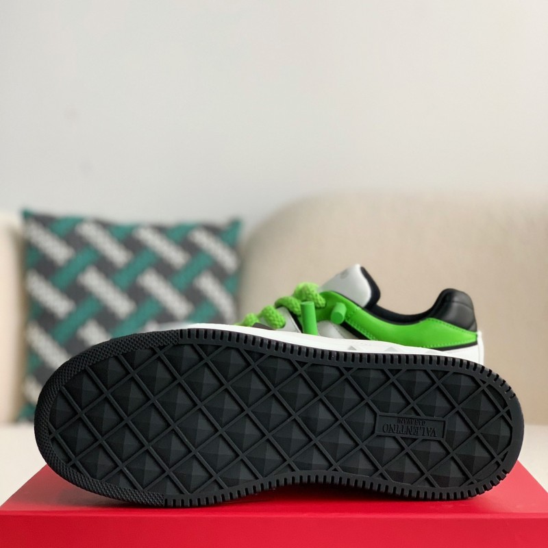 va*t*no One Stud Sneakers