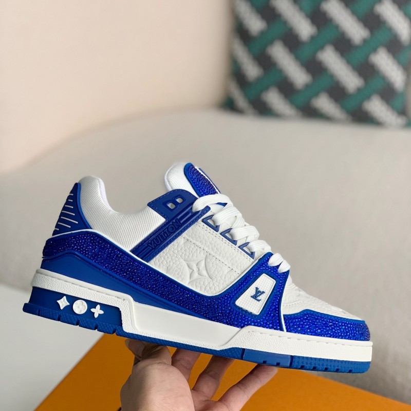 L0*is V*t0n Trainers Sneakers