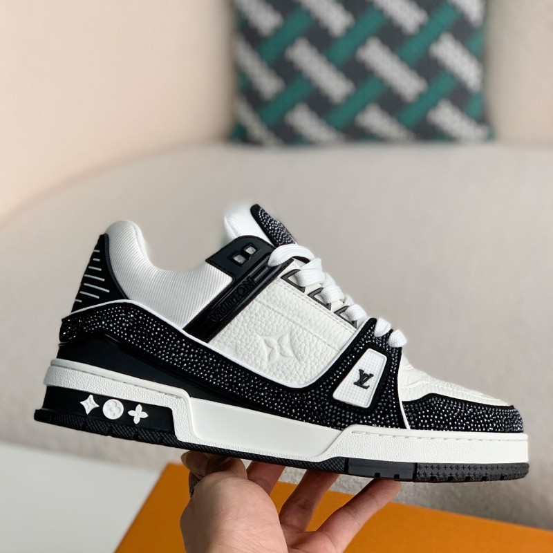 L0*is V*t0n Trainers Sneakers