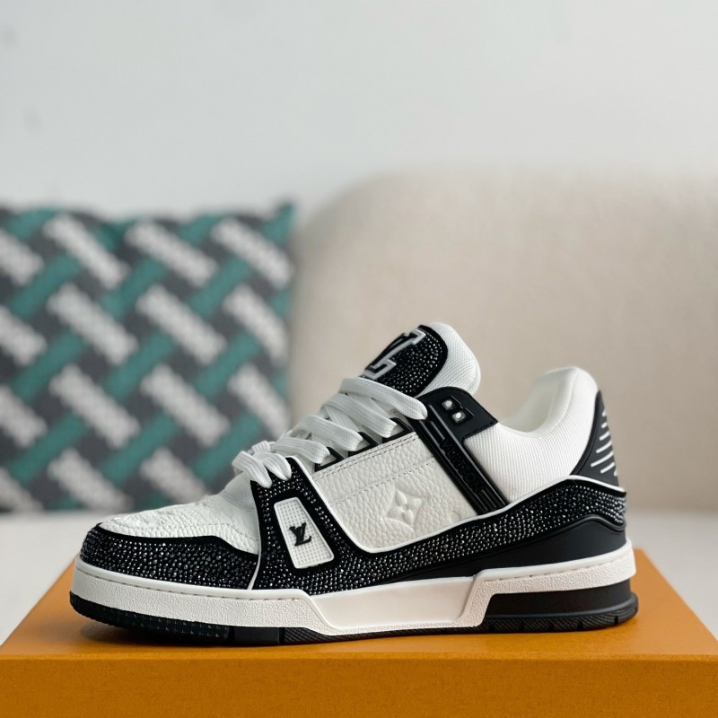 L0*is V*t0n Trainers Sneakers