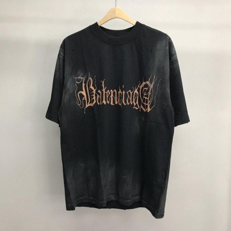 Ba*len*cia*ga Sanskrit lettering industrial paint T-shirt
