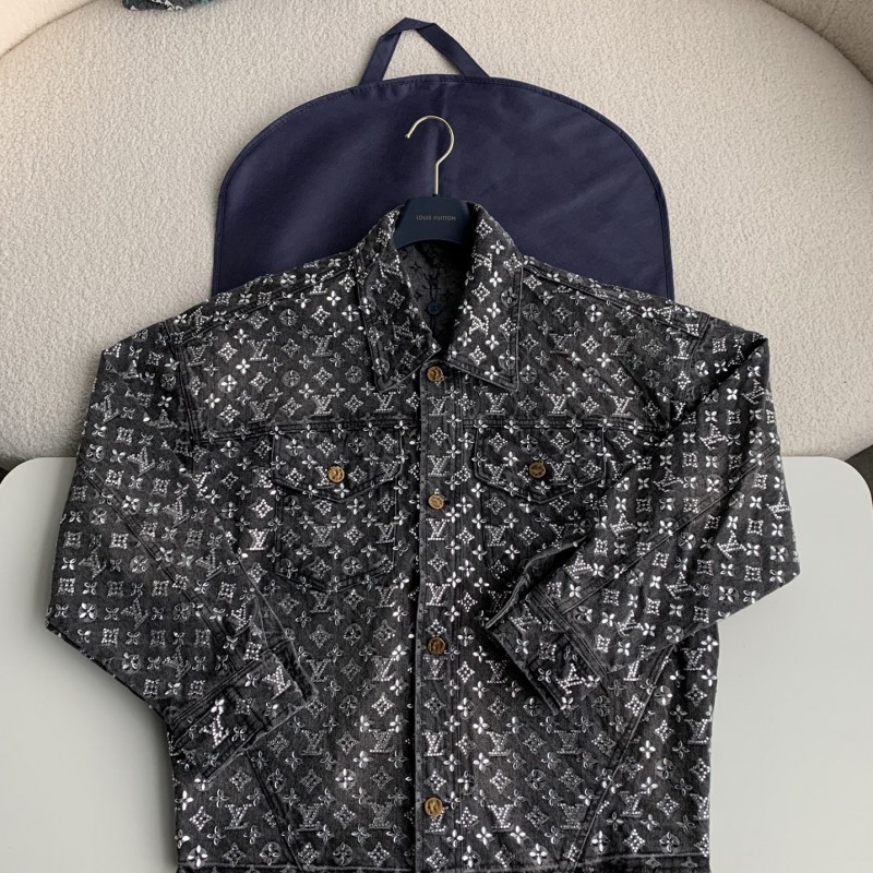 L0*is V*t0n Jackets