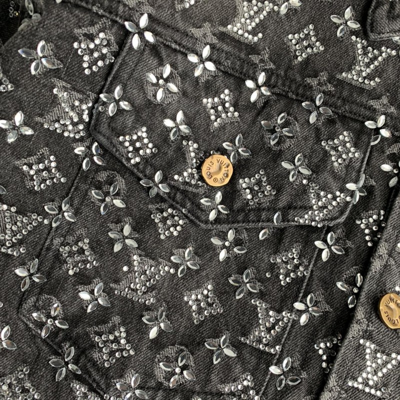 L0*is V*t0n Jackets