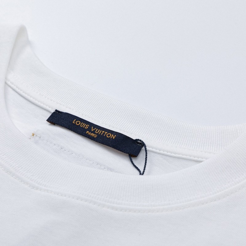 L0*is V*t0n Logo lettering T-shirt with 23SS neckline