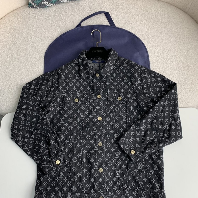 L0*is V*t0n  Jackets