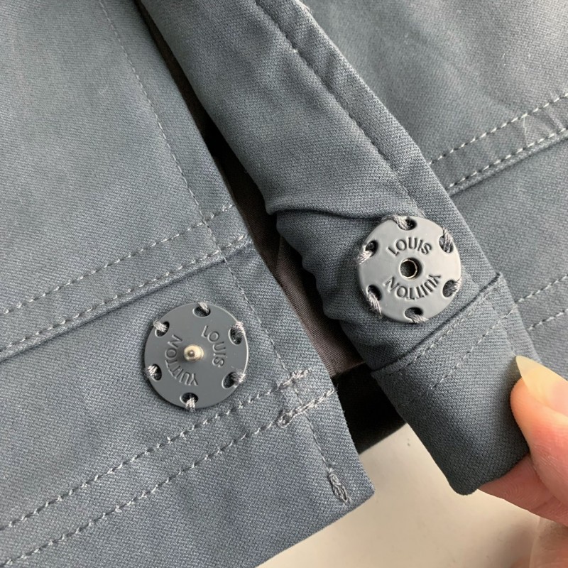 L0*is V*t0n  Coat