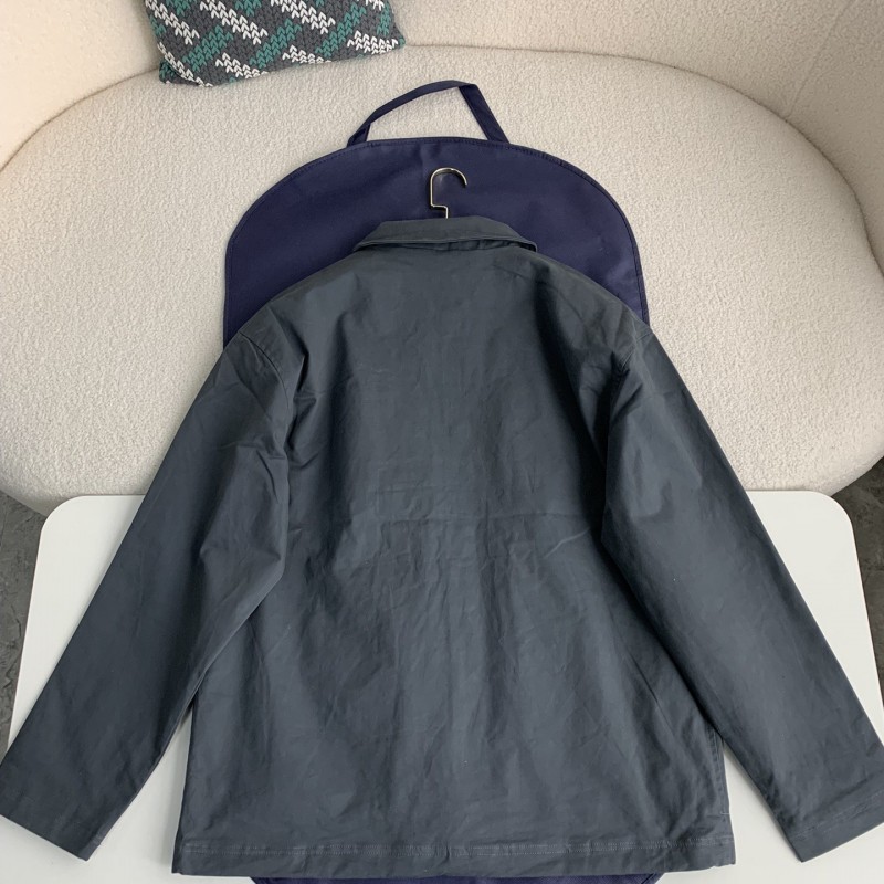 L0*is V*t0n  Coat
