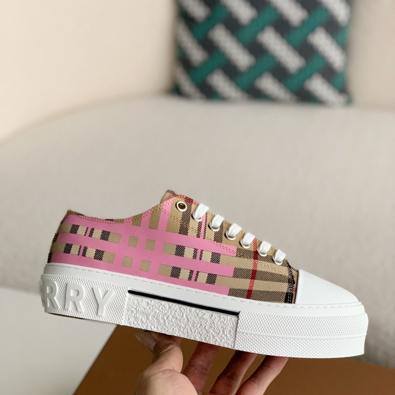 B**rry Low cut casual sports shoes