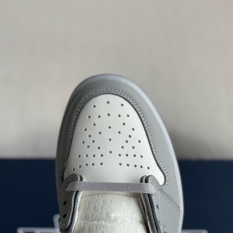 D*0r x NIKE JORDAN 1 Sneaker