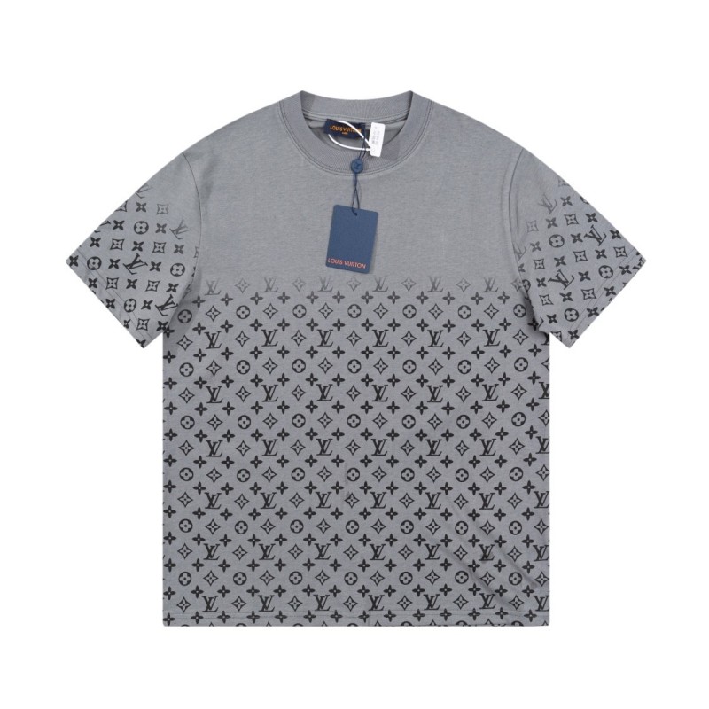 L0*is V*t0n 230,000 new T-shirts for spring and summer