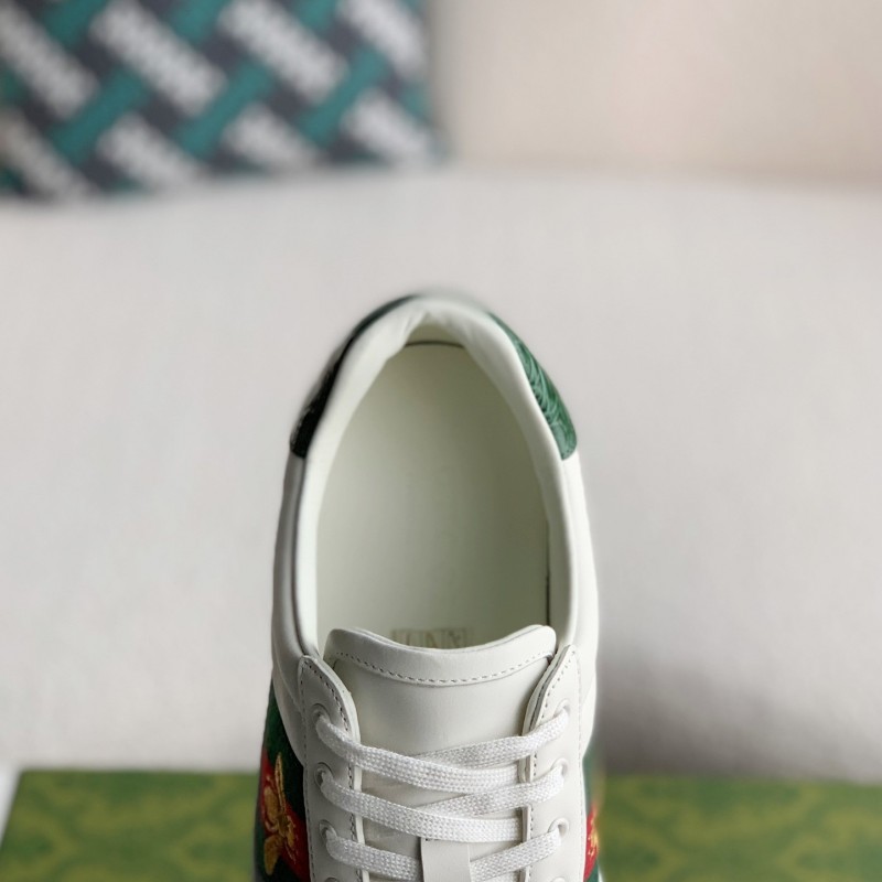 G*u*i Sneakers