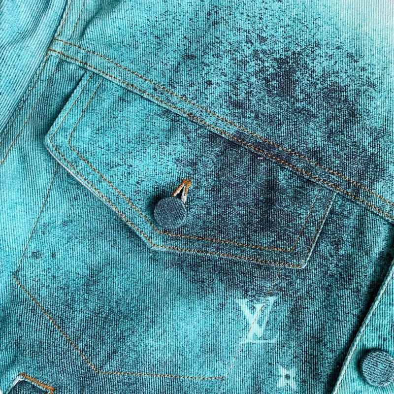 L0*is V*t0n  Jackets