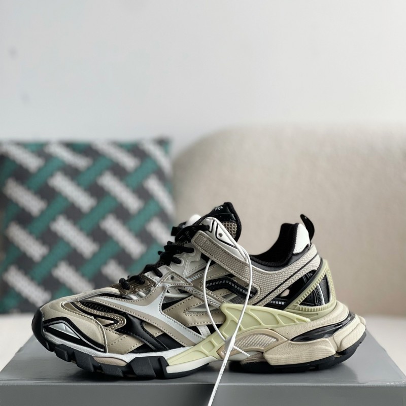 Ba*len*cia*ga Runner Sneakers