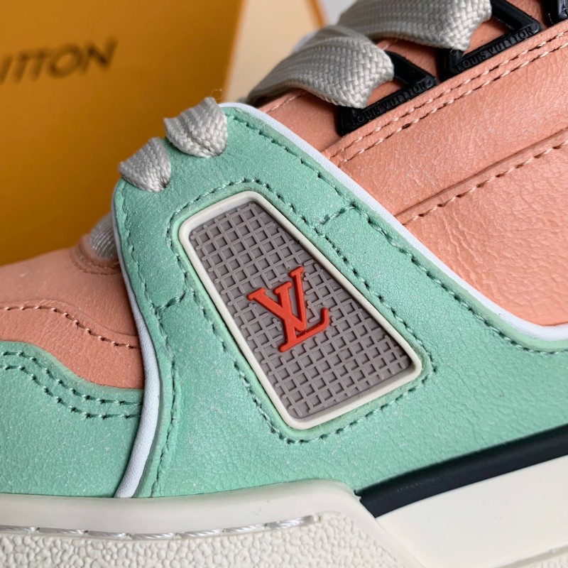 L0*is V*t0n TRAINER Sneakers