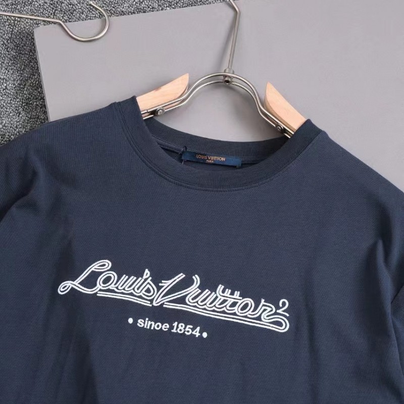 L0*is V*t0n 24ss new embroidered t-shirt for spring and summer