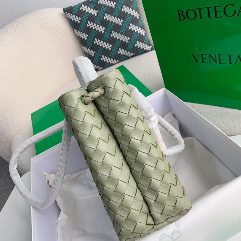 BOTTECA Ve*ne*ta Knit handbags   Size：32*24*12cm