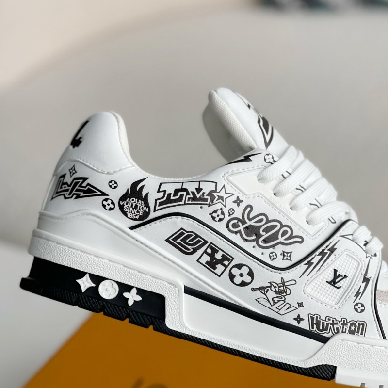 L0*is V*t0n SNEAKERS