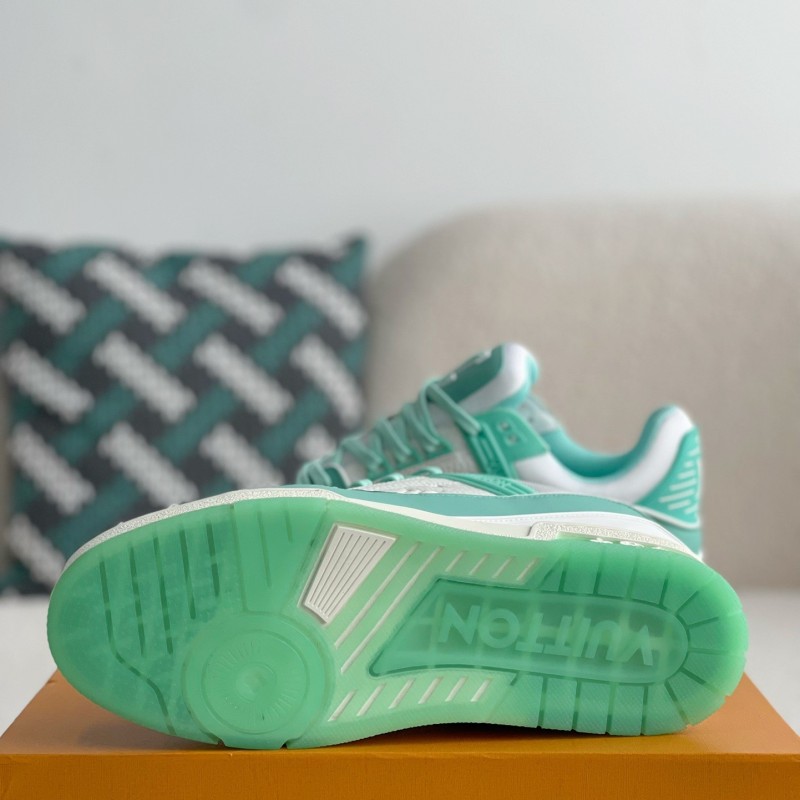 L0*is V*t0n SNEAKERS