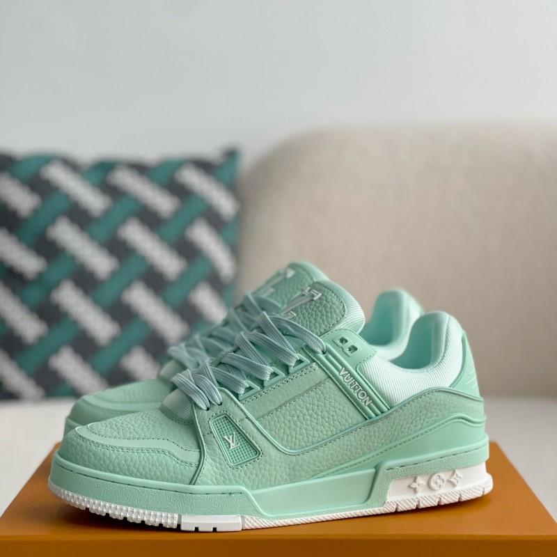 L0*is V*t0n SNEAKERS