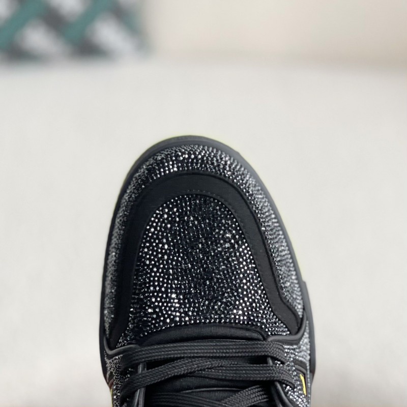 L0*is V*t0n Trainers Sneakers