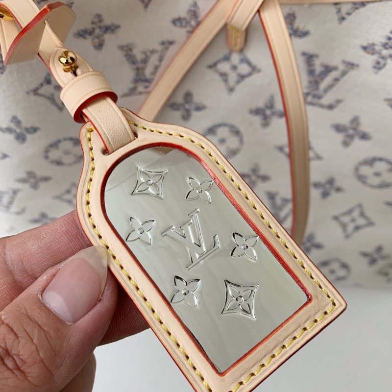 L0*is V*t0n Carryall small handbag M24707  Size：29*24*12cm