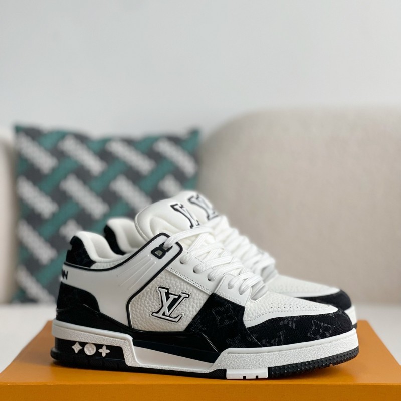 L0*is V*t0n SNEAKERS