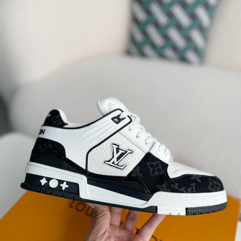 L0*is V*t0n SNEAKERS