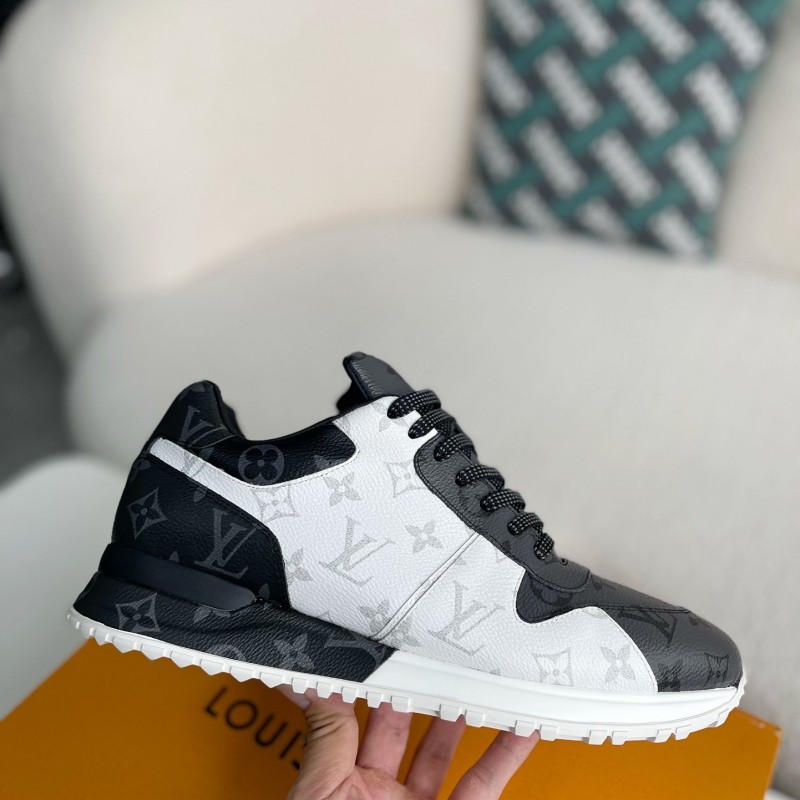 L0*is V*t0n SNEAKERS