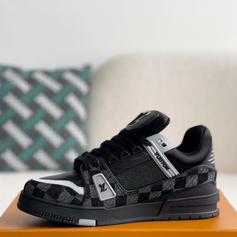 L0*is V*t0n SNEAKERS