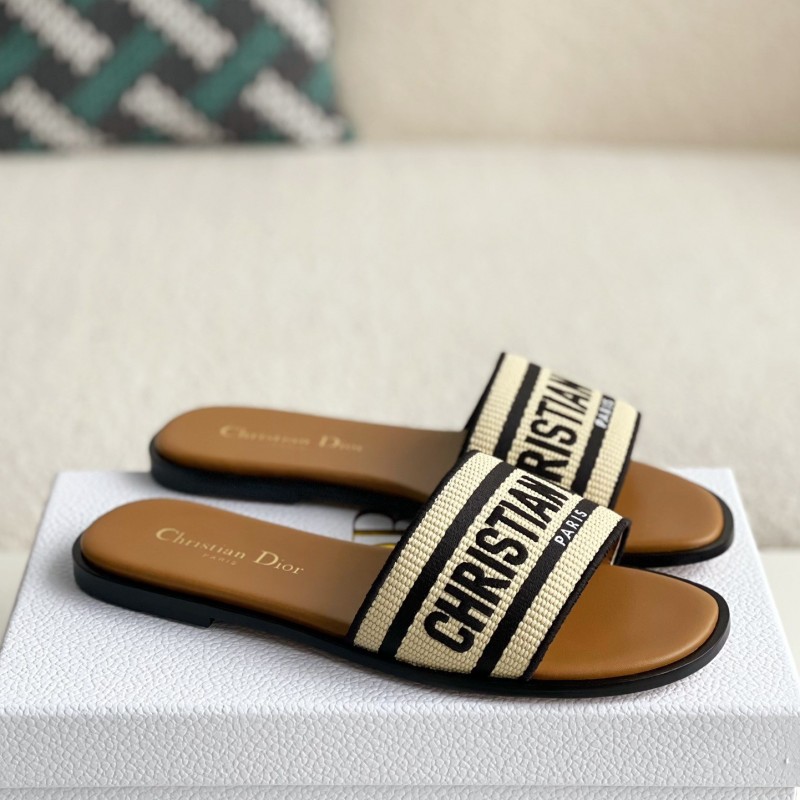 D*0r women's slippers