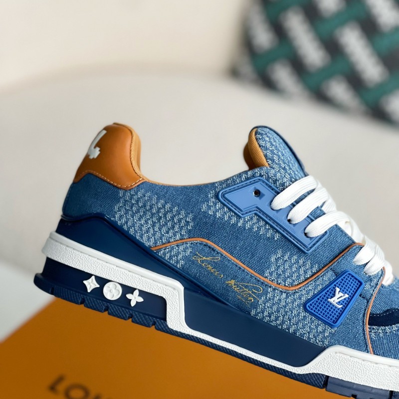 L0*is V*t0n SNEAKERS