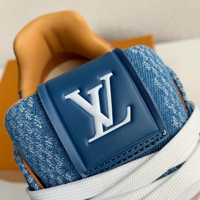 L0*is V*t0n SNEAKERS