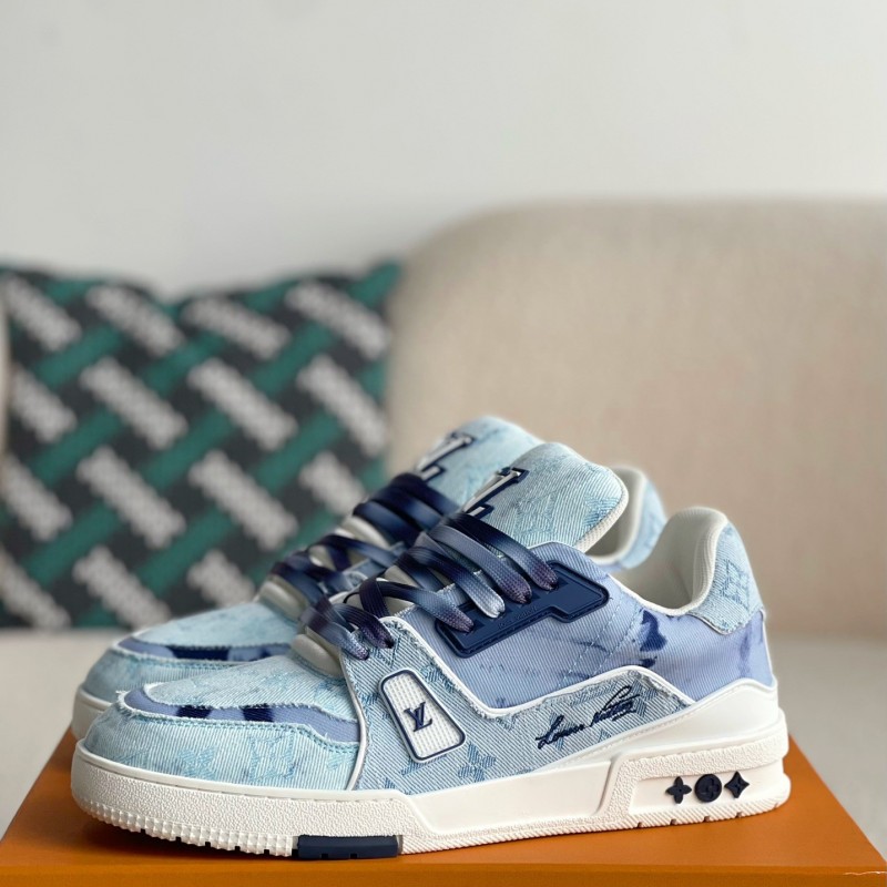 L0*is V*t0n TRAINER SNEAKERS