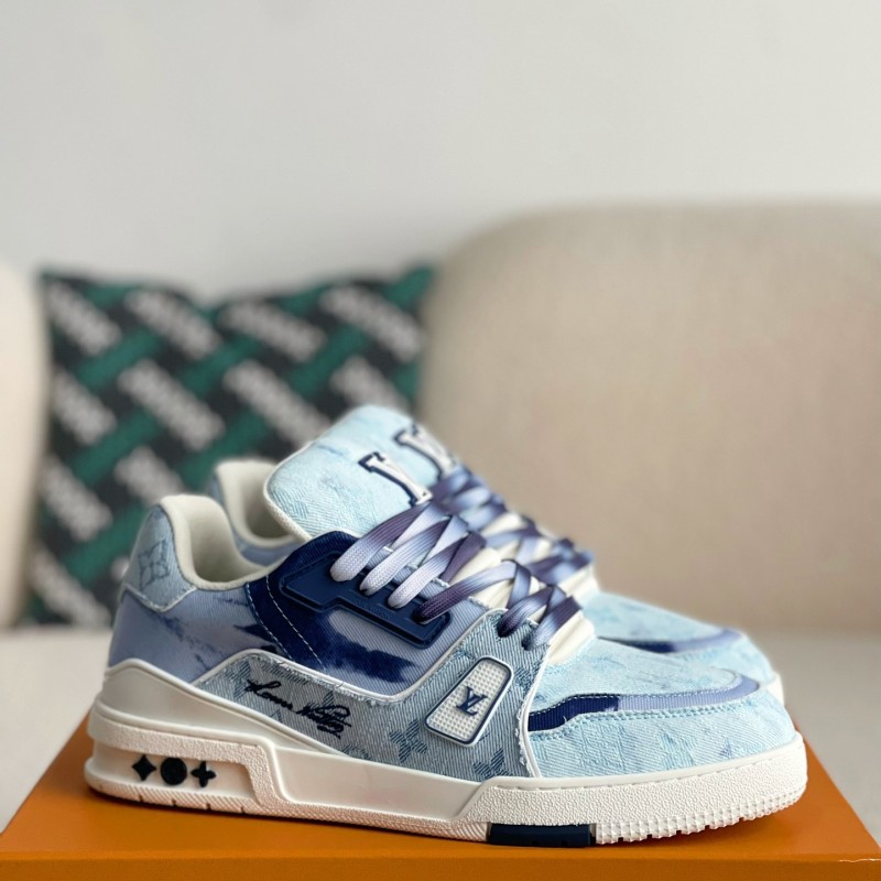 L0*is V*t0n TRAINER SNEAKERS