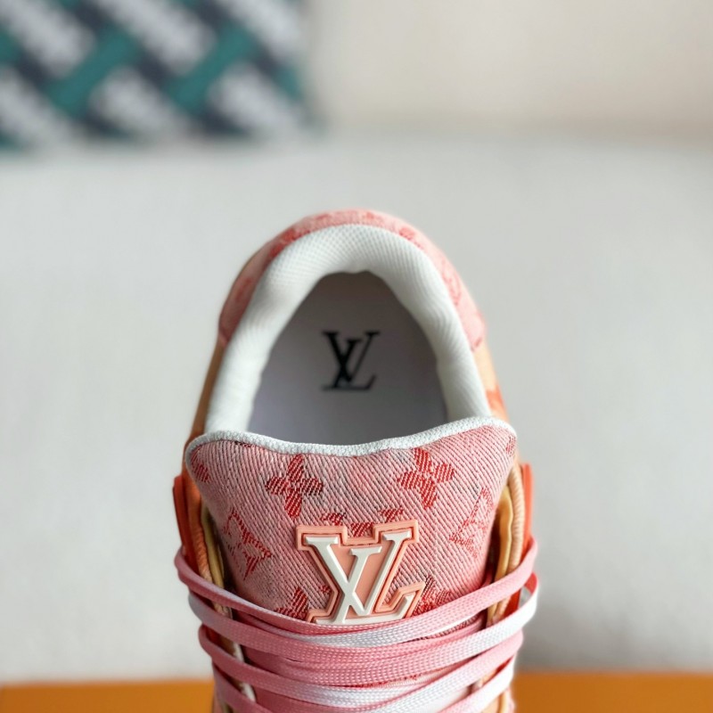 L0*is V*t0n TRAINER SNEAKERS