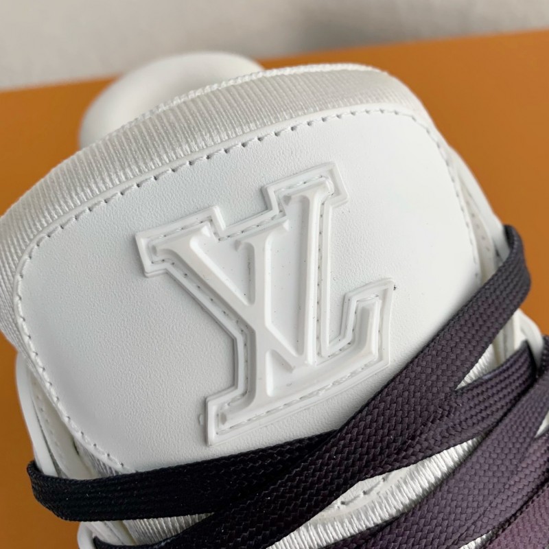 L0*is V*t0n TRAINER SNEAKERS