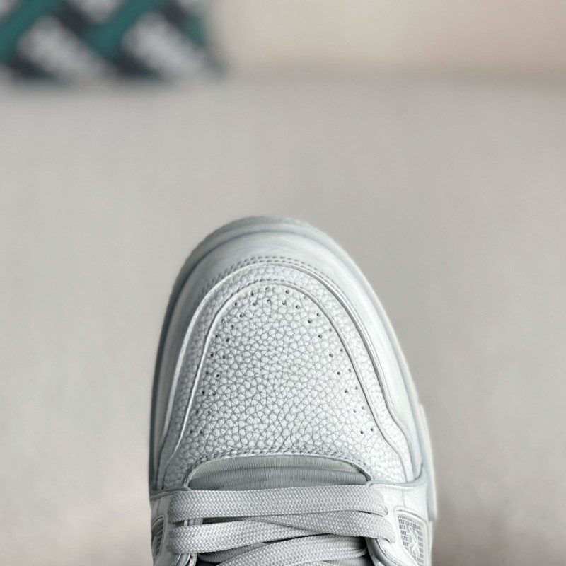 L0*is V*t0n SNEAKERS