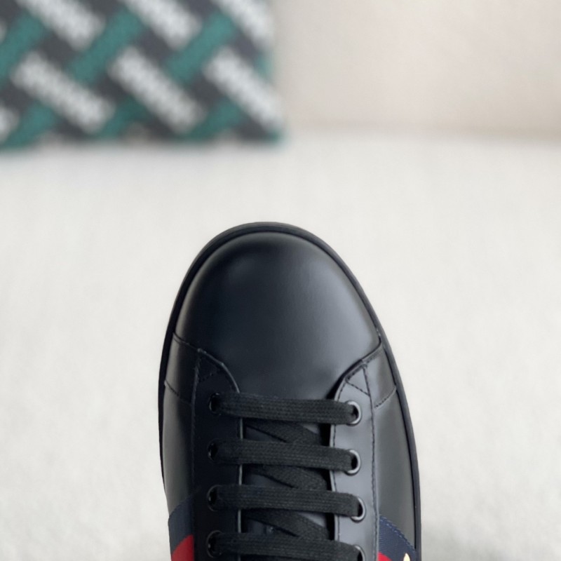 G*u*i Sneakers