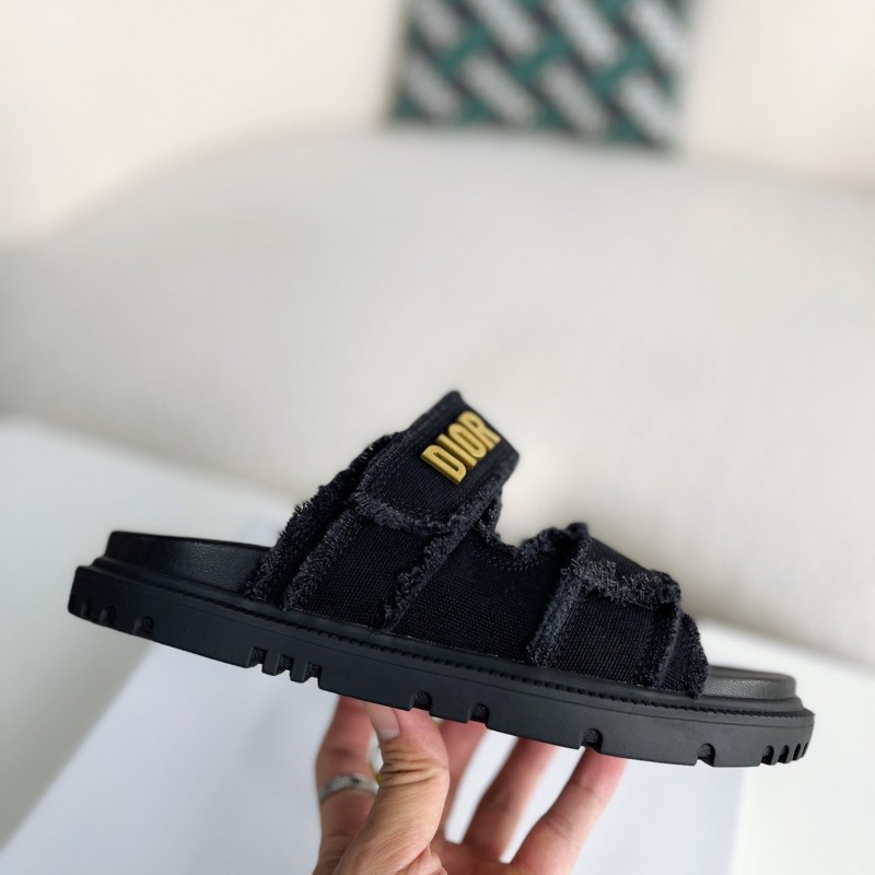 D*0r A word sandal
