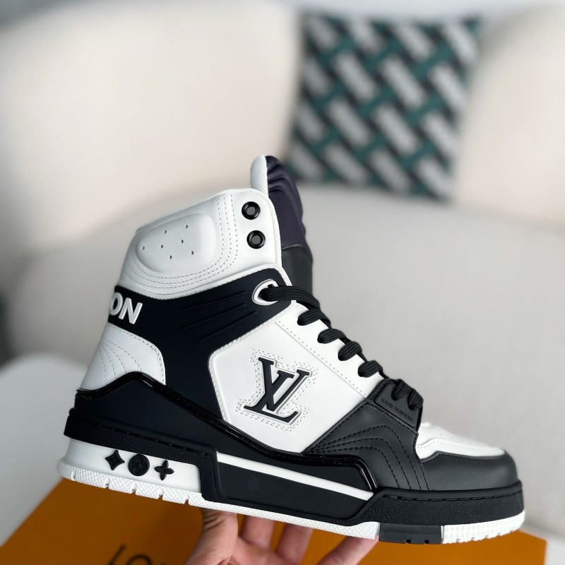L0*is V*t0n TRAINER SNEAKERS