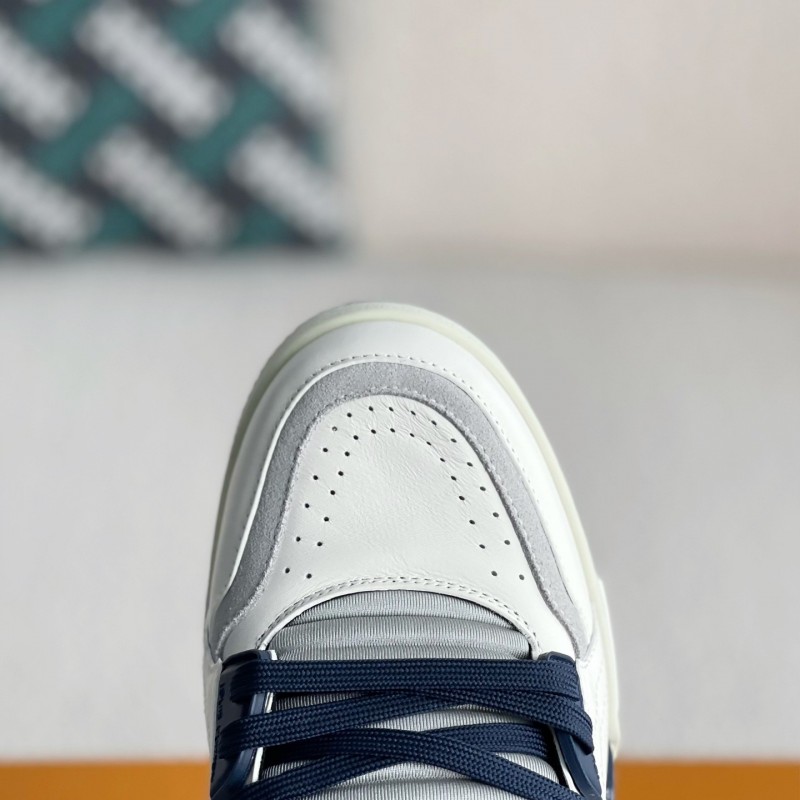L0*is V*t0n TRAINER SNEAKERS