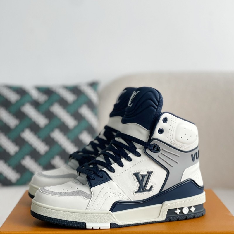 L0*is V*t0n TRAINER SNEAKERS