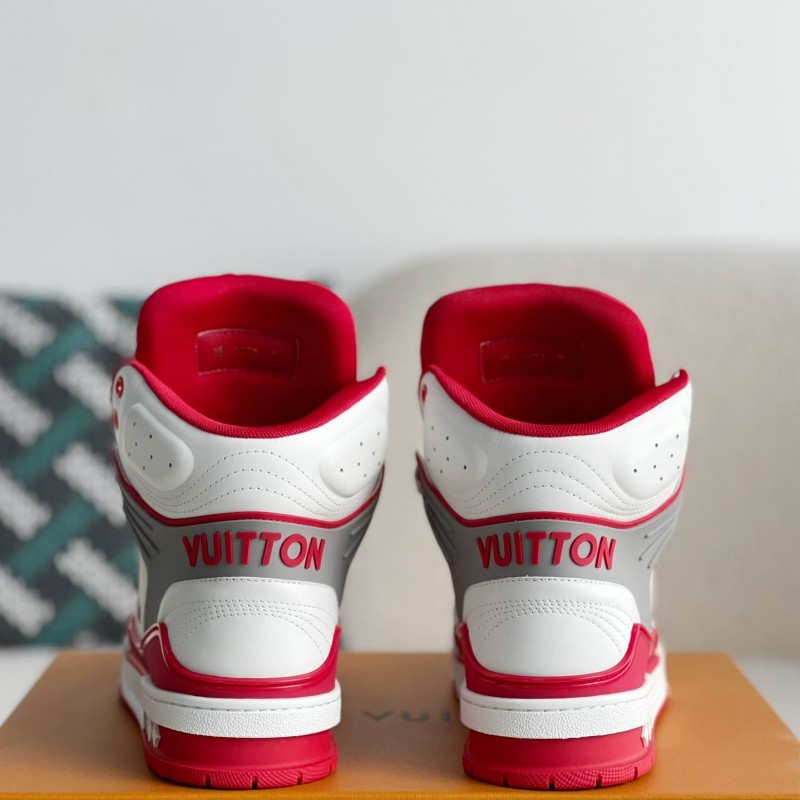 L0*is V*t0n TRAINER SNEAKERS